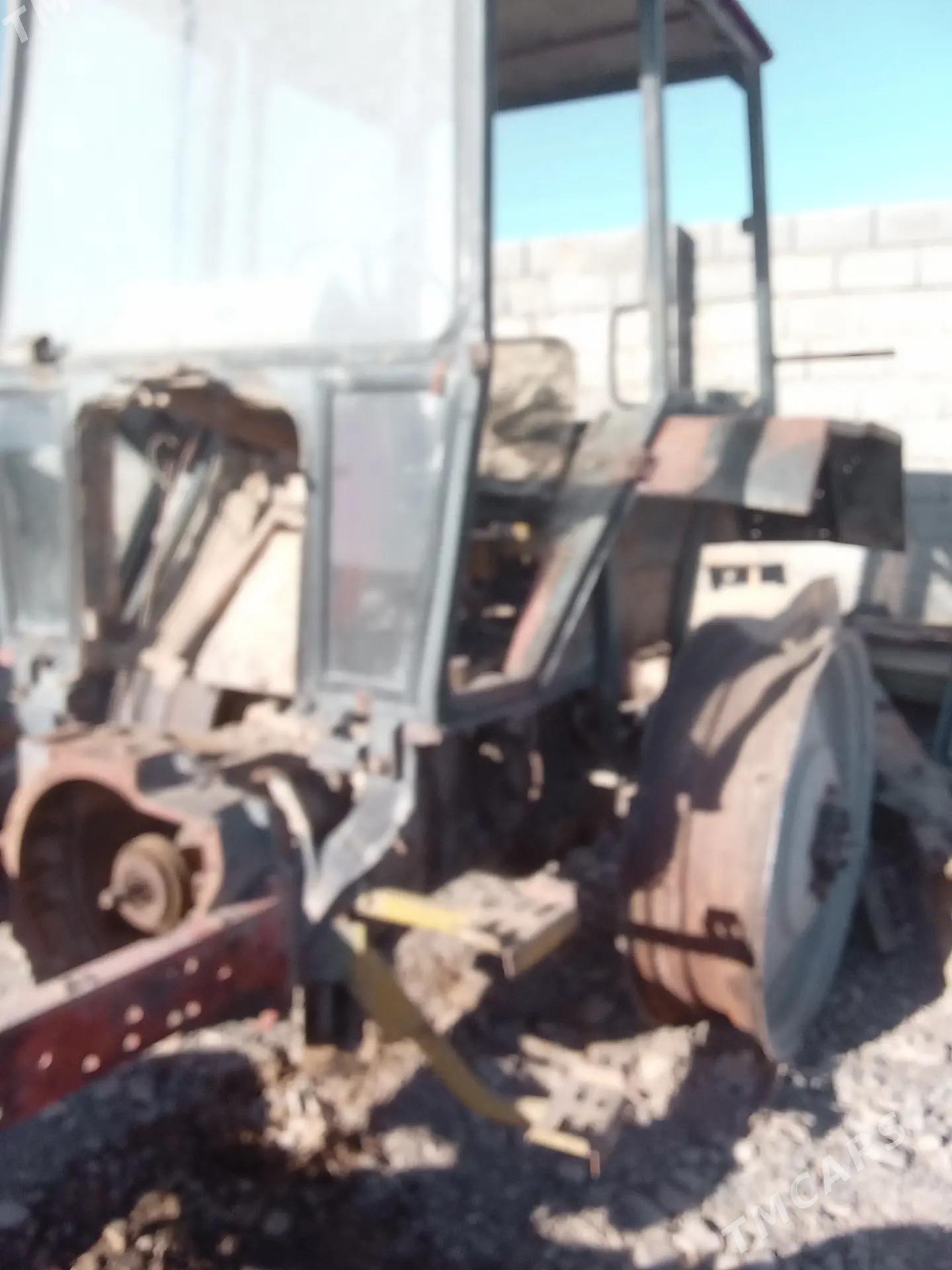 MTZ 80 1995 - 15 000 TMT - Теджен - img 3