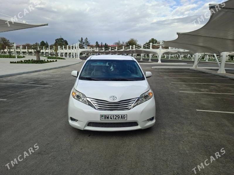 Toyota Sienna 2017 - 345 000 TMT - 3 mkr - img 1