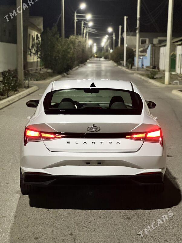 Hyundai Elantra 2022 - 242 000 TMT - Ашхабад - img 4
