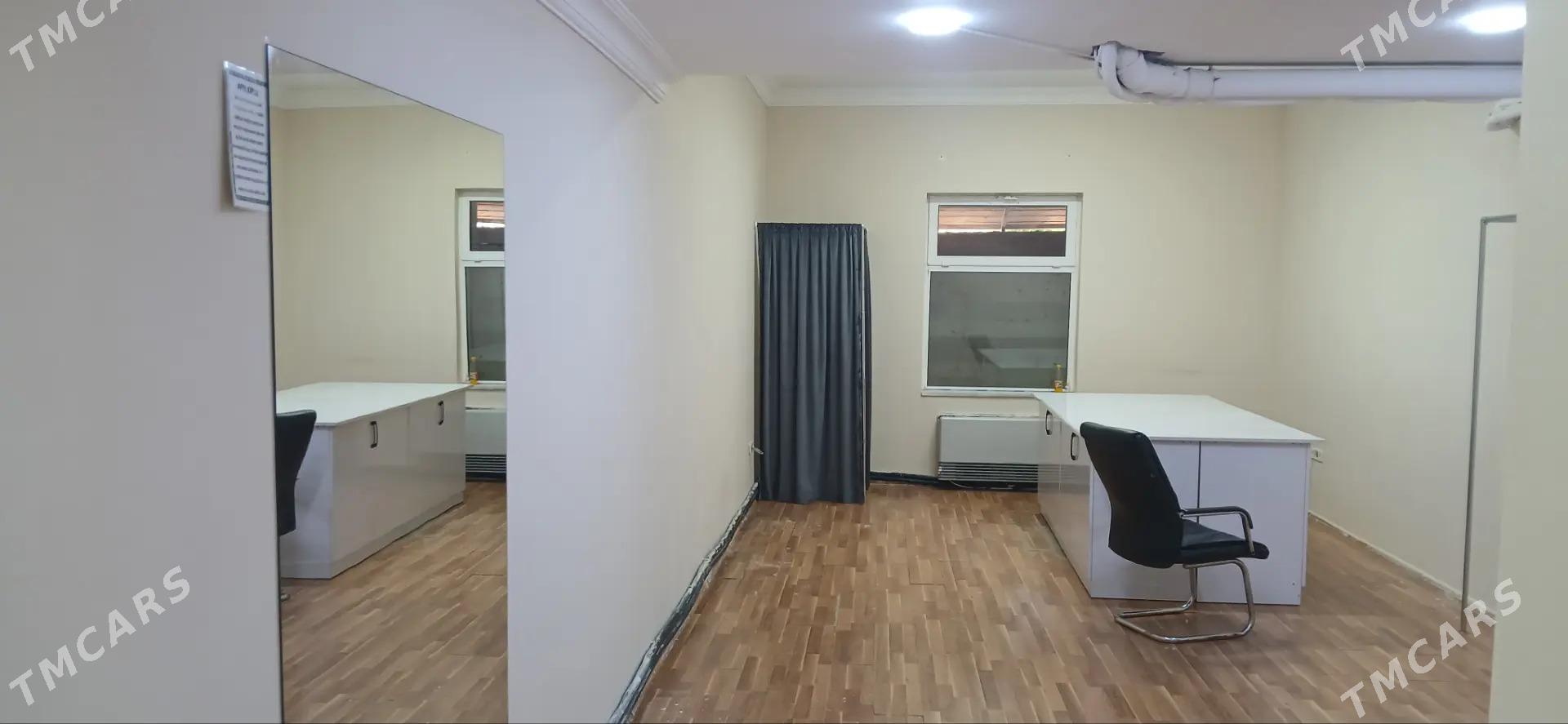 Satlyk arzan padwal - Moskowskiý köç. (10 ýyl abadançylyk şaýoly) - img 1