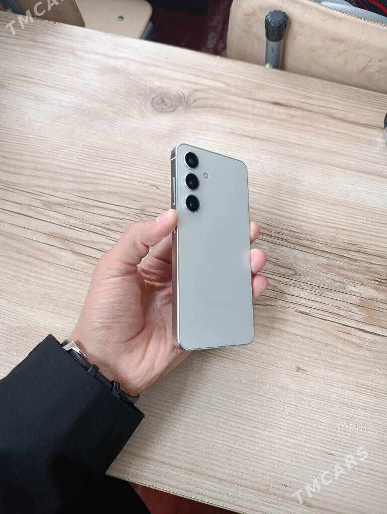 Samsung Galaxy S24 - Mary - img 5