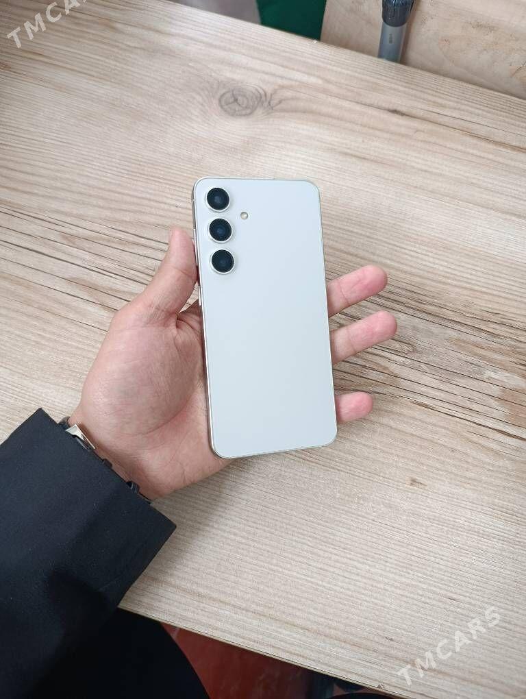 Samsung Galaxy S24 - Mary - img 6