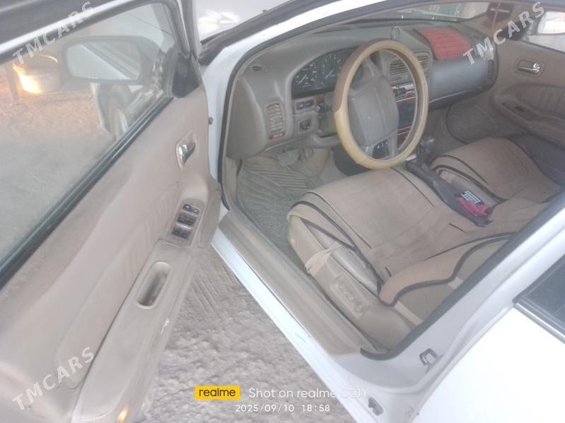 Nissan Maxima 1997 - 65 000 TMT - Гурбансолтан Едже - img 2