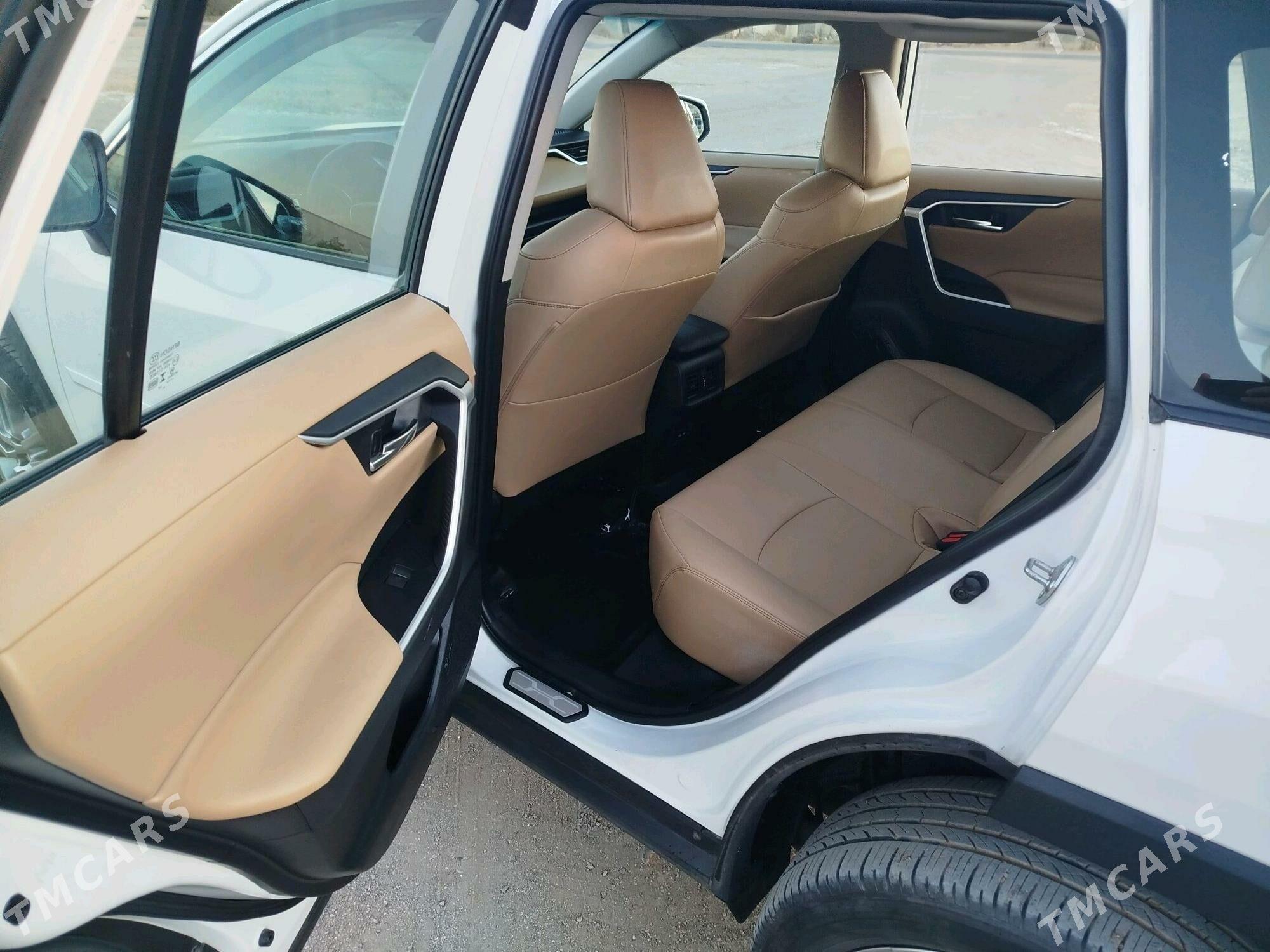 Toyota RAV4 2022 - 330 000 TMT - Кёнеургенч - img 7