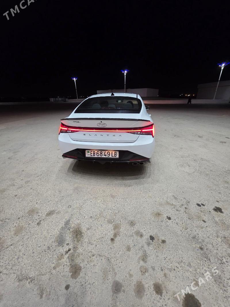 Hyundai Elantra 2021 - 295 000 TMT - Türkmenabat - img 4