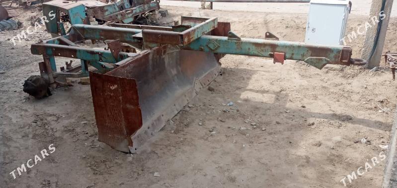 MTZ 82 2000 - 150 000 TMT - Murgap - img 5