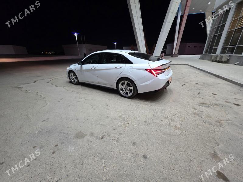 Hyundai Elantra 2021 - 295 000 TMT - Türkmenabat - img 3