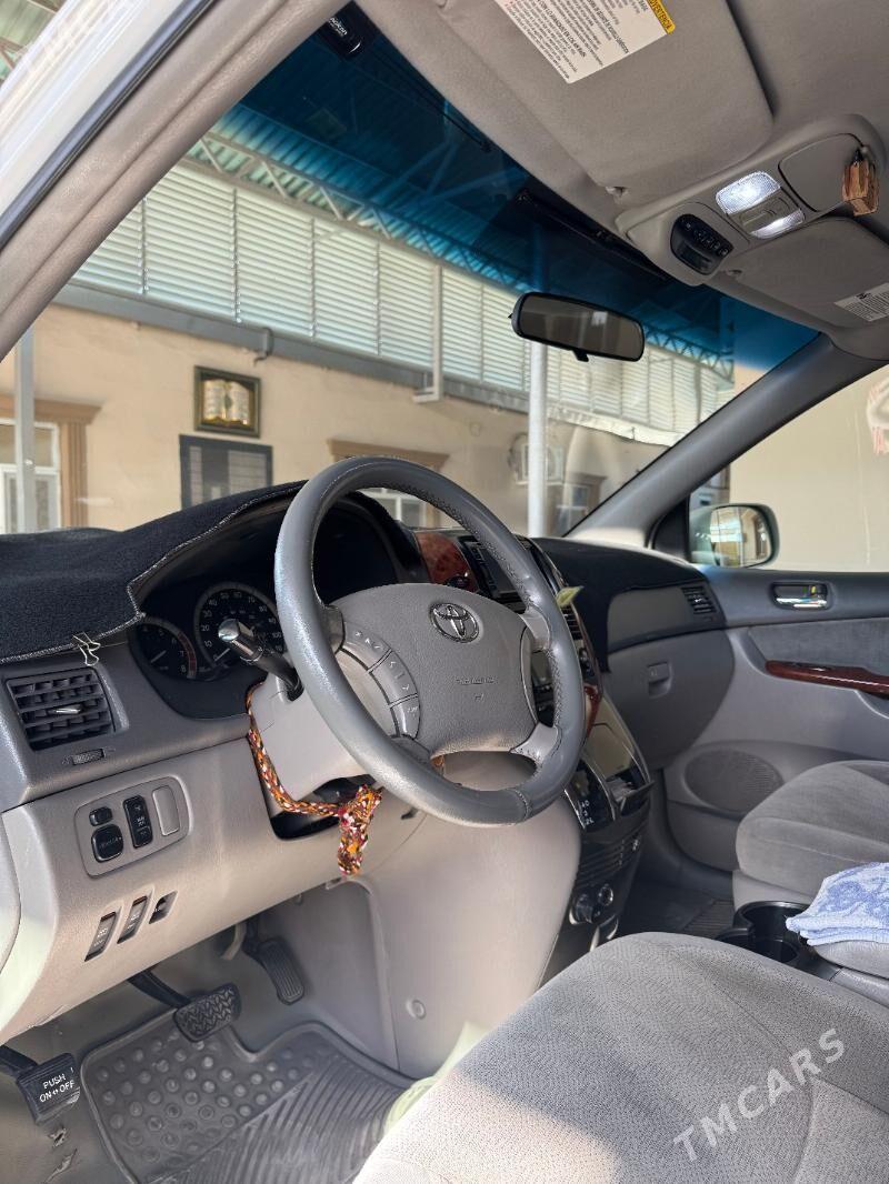 Toyota Sienna 2005 - 240 000 TMT - Aşgabat - img 6