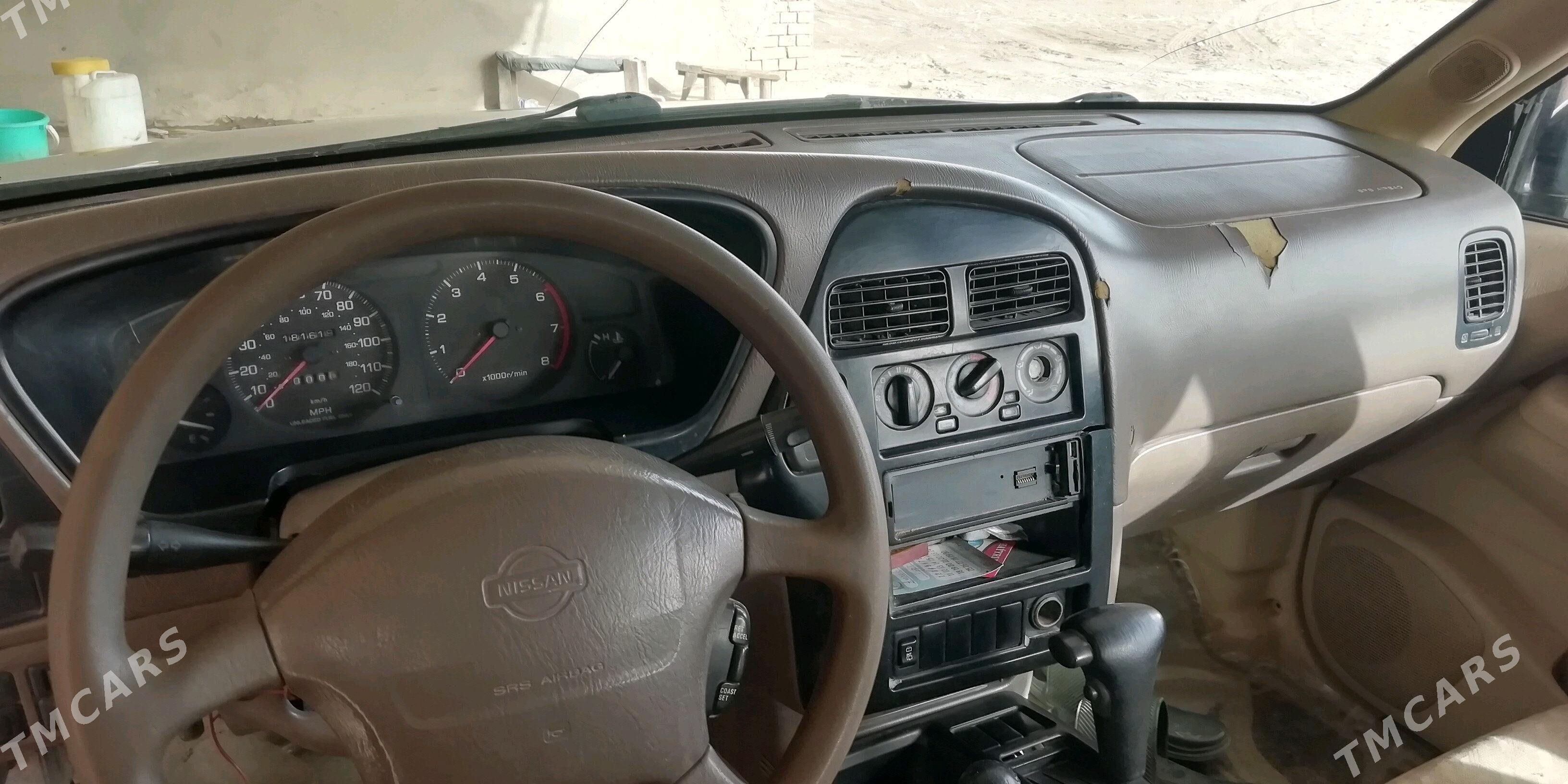 Nissan Pathfinder 1997 - 80 000 TMT - Mary - img 3