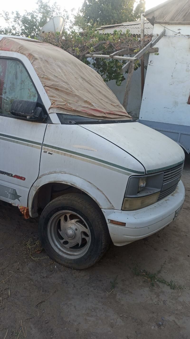 Şewrolet Astro, GMC. 25 000 TMT - Дянев - img 1