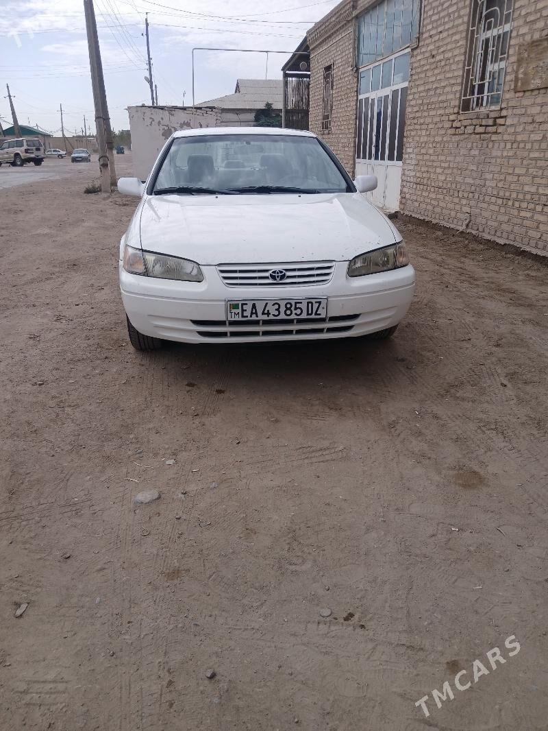 Toyota Camry 1998 - 155 000 TMT - Кёнеургенч - img 4