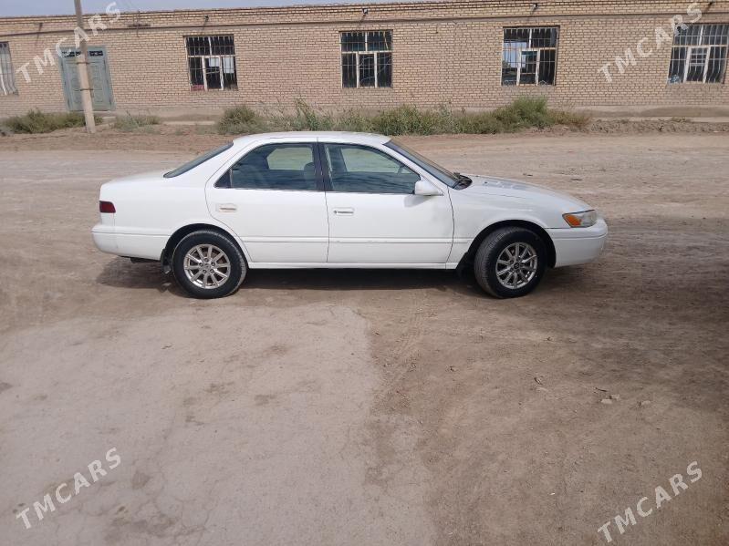 Toyota Camry 1998 - 155 000 TMT - Кёнеургенч - img 3