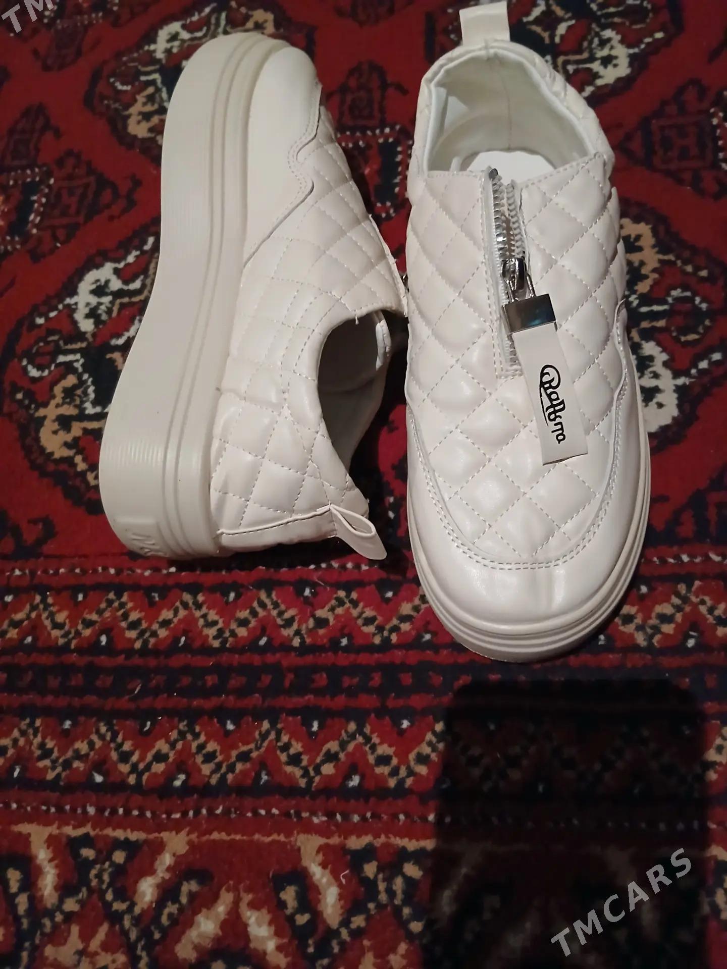 Красовка женская - Туркменабат - img 1