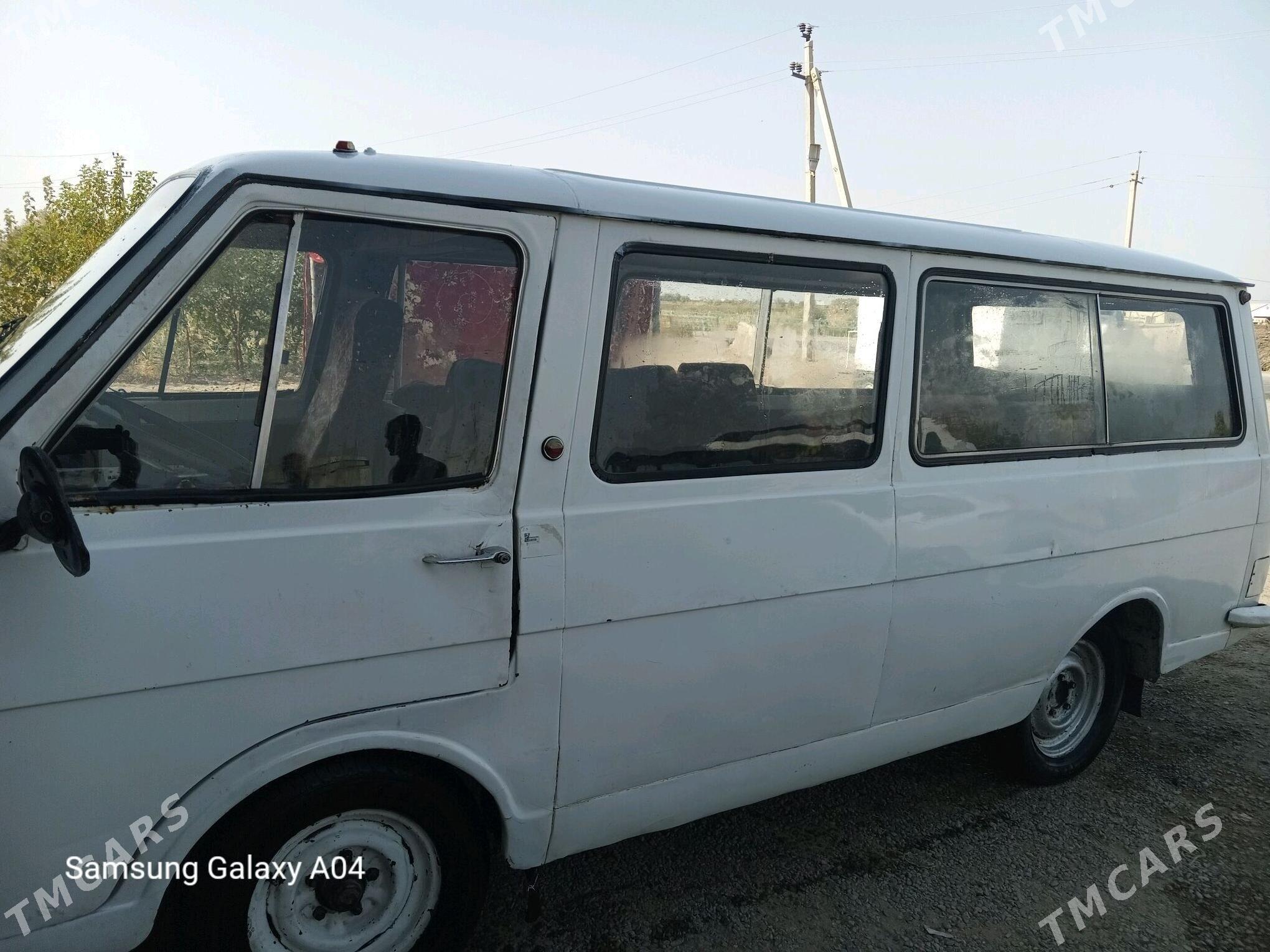 Raf Latvia 1986 - 12 000 TMT - Мары - img 4