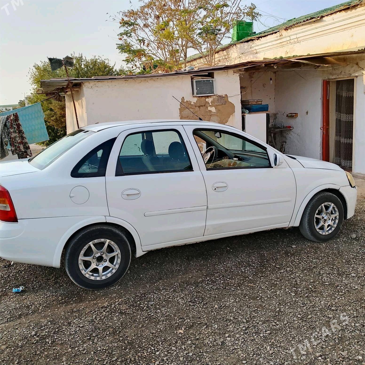 Chevrolet K5 Blazer 2003 - 35 000 TMT - Теджен - img 3