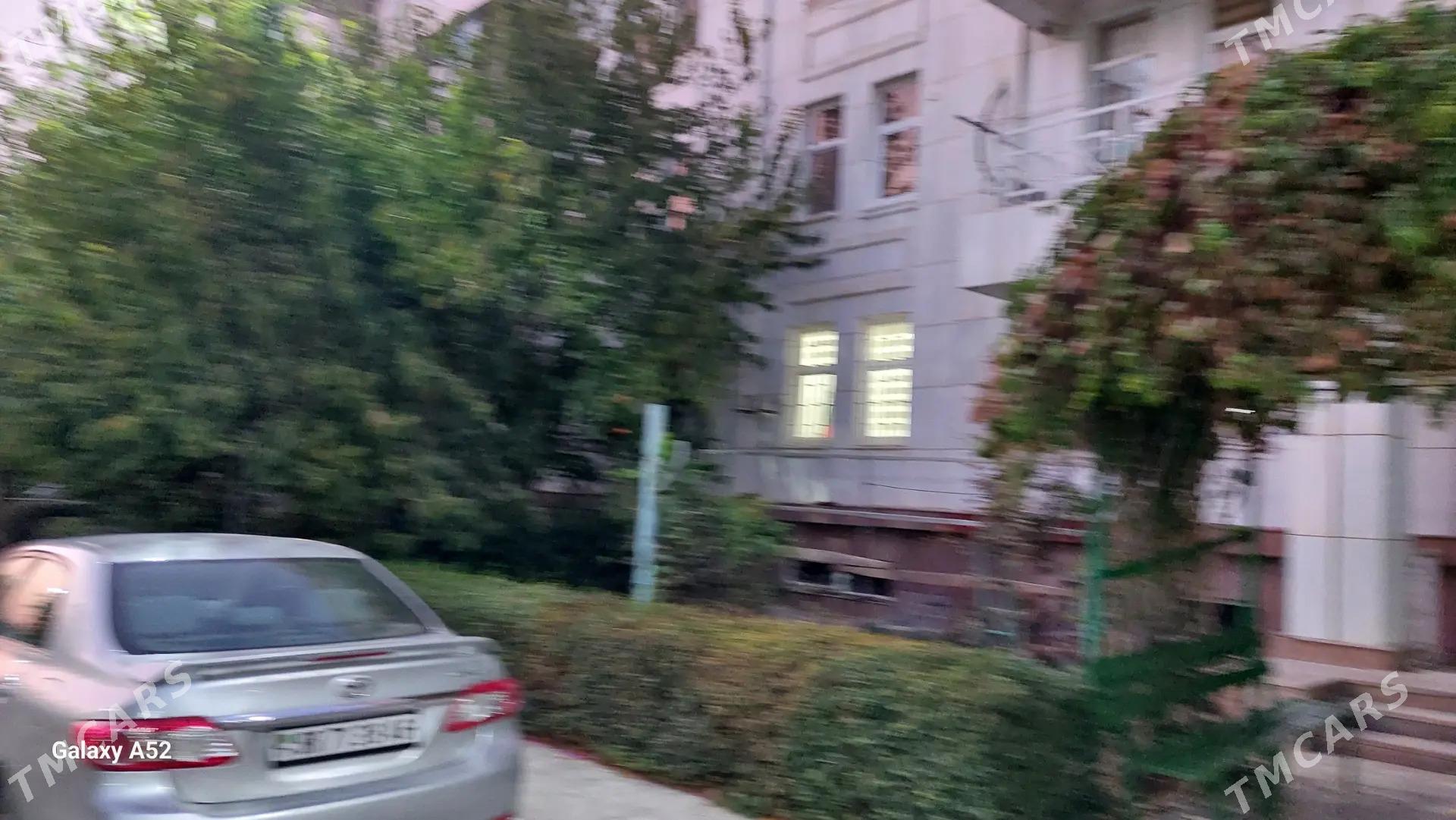 Satlyk Jay buzmeyin taze ahal - Büzmeýin GRES - img 1