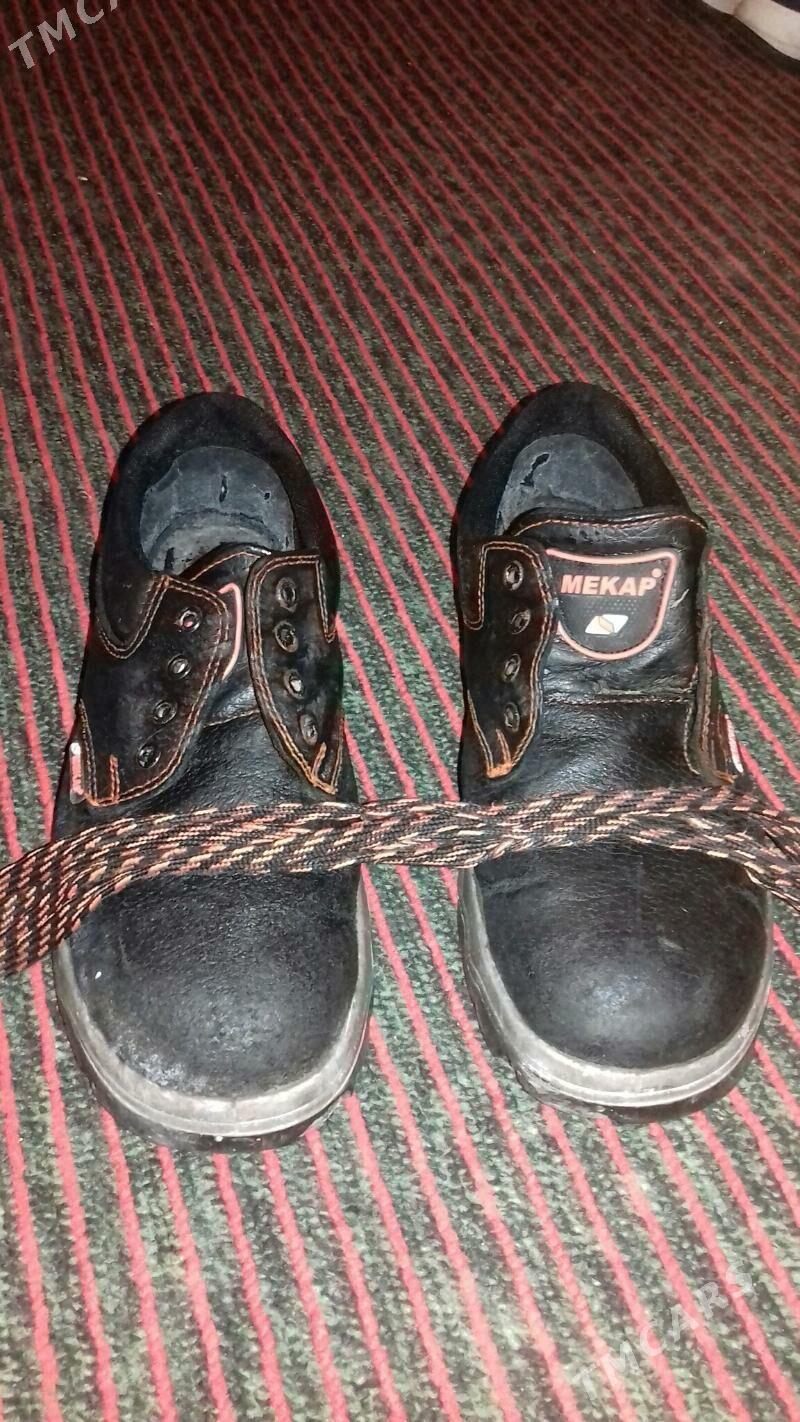 Строительные ботинки - Мир 2 - img 2