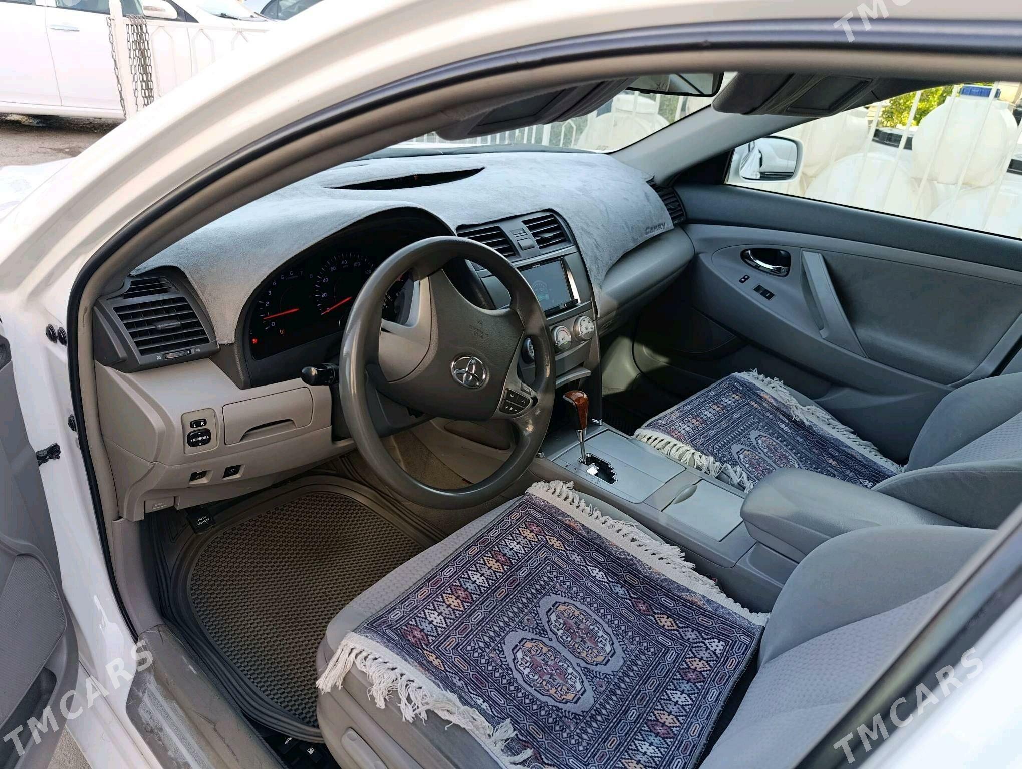 Toyota Camry 2010 - 240 000 TMT - Мары - img 3