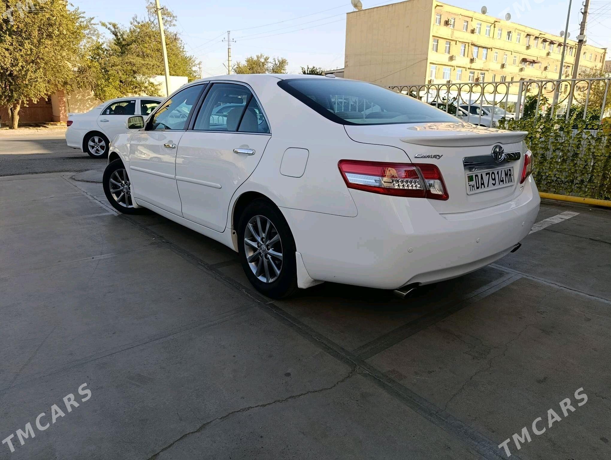 Toyota Camry 2010 - 240 000 TMT - Мары - img 4