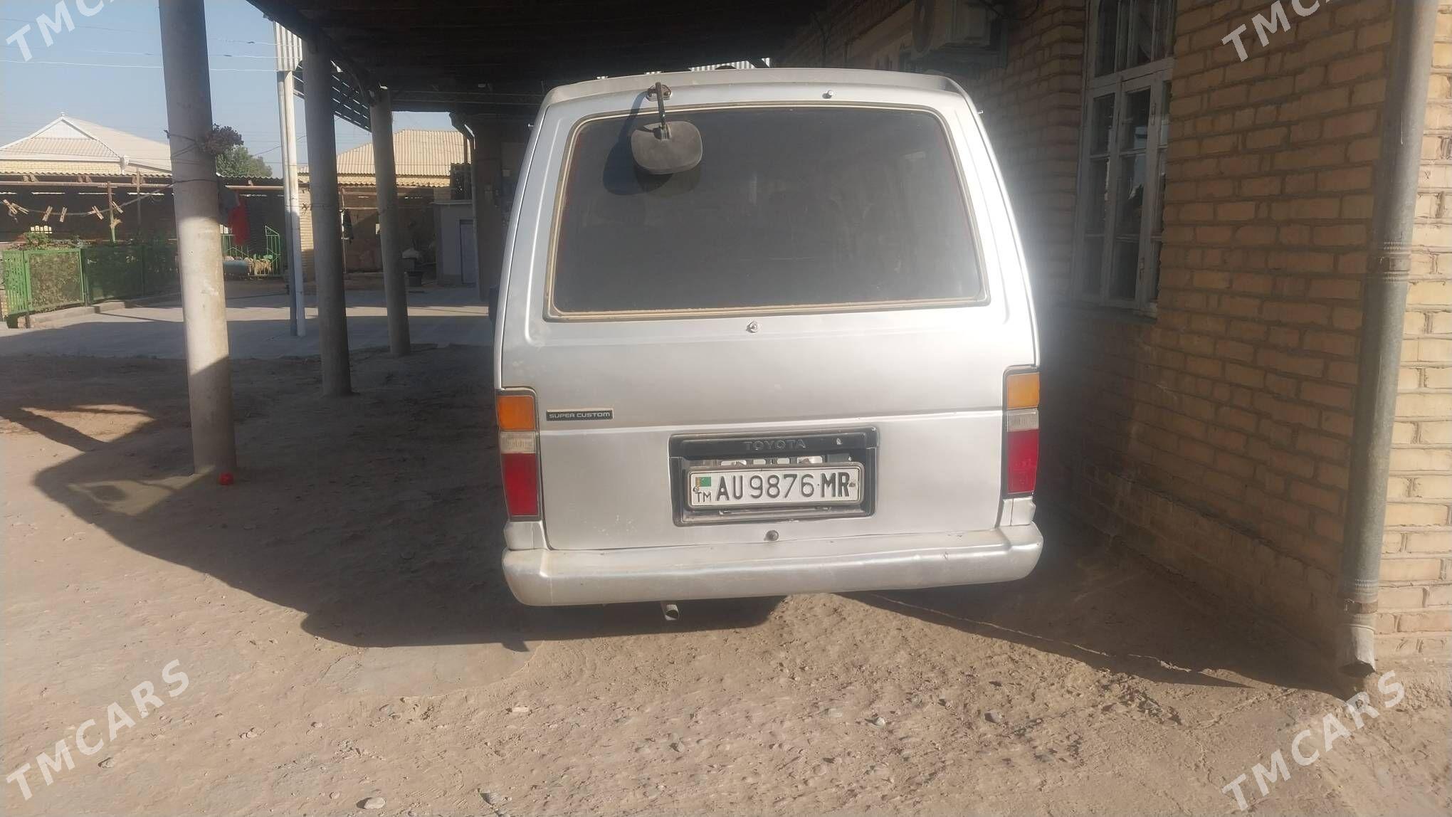 Toyota Hiace 1988 - 35 000 TMT - Mary - img 4