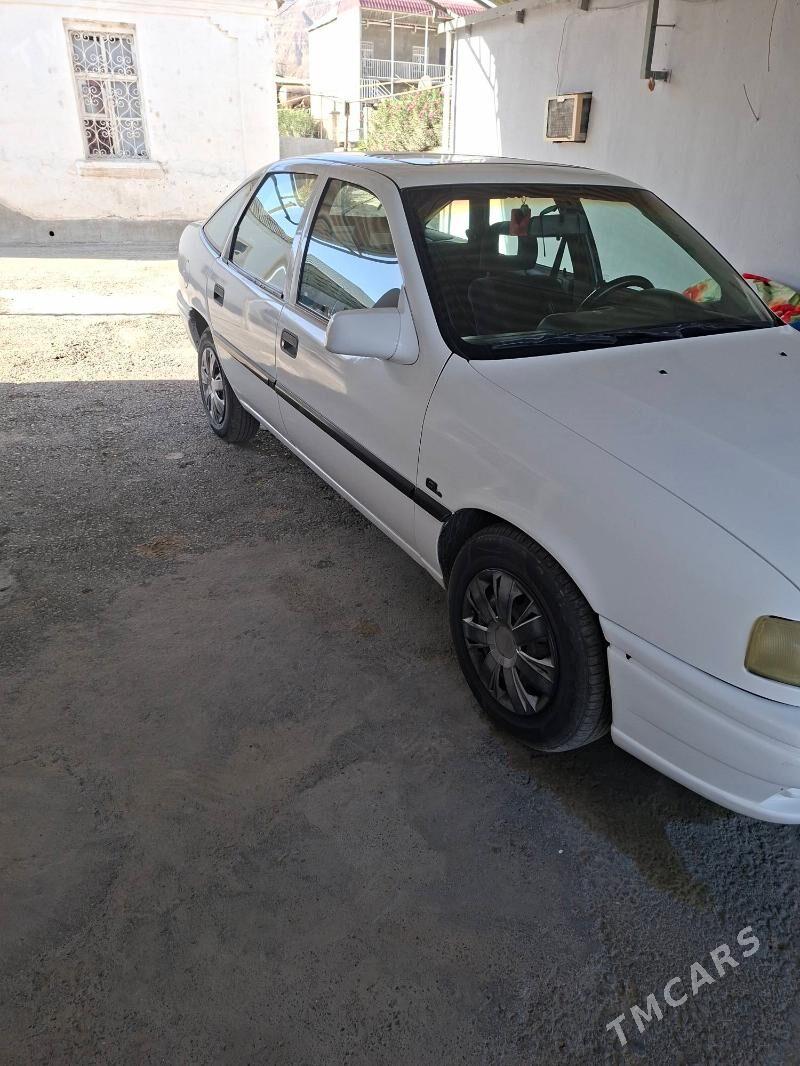 Opel Vectra 1994 - 35 000 TMT - Bagyr - img 1