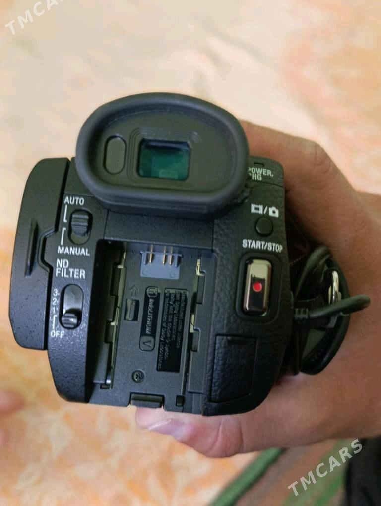 Sony CX 900 E - Mary - img 6