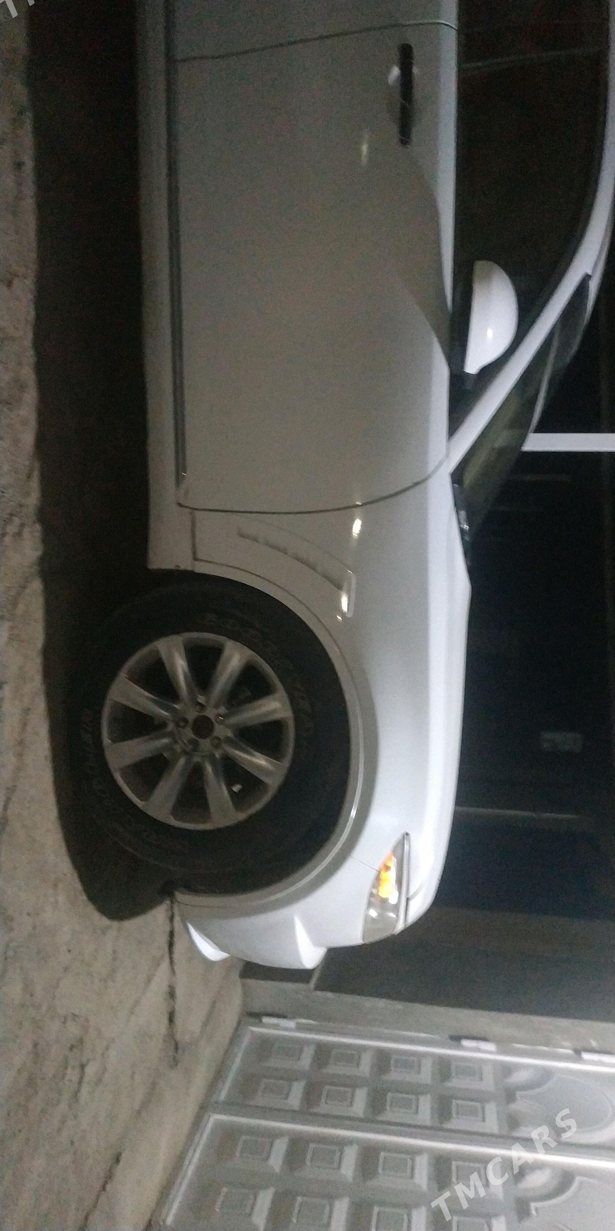 Infiniti FX35 2006 - 180 000 TMT - Гурбансолтан Едже - img 3