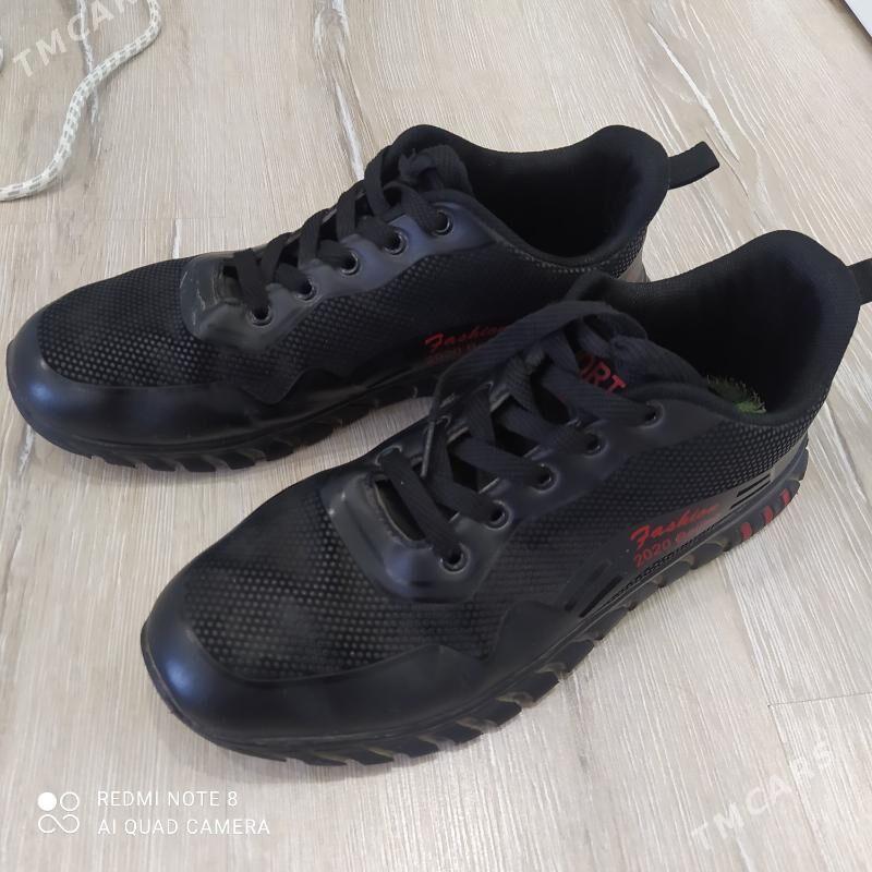 Кроссовки - Дашогуз - img 2