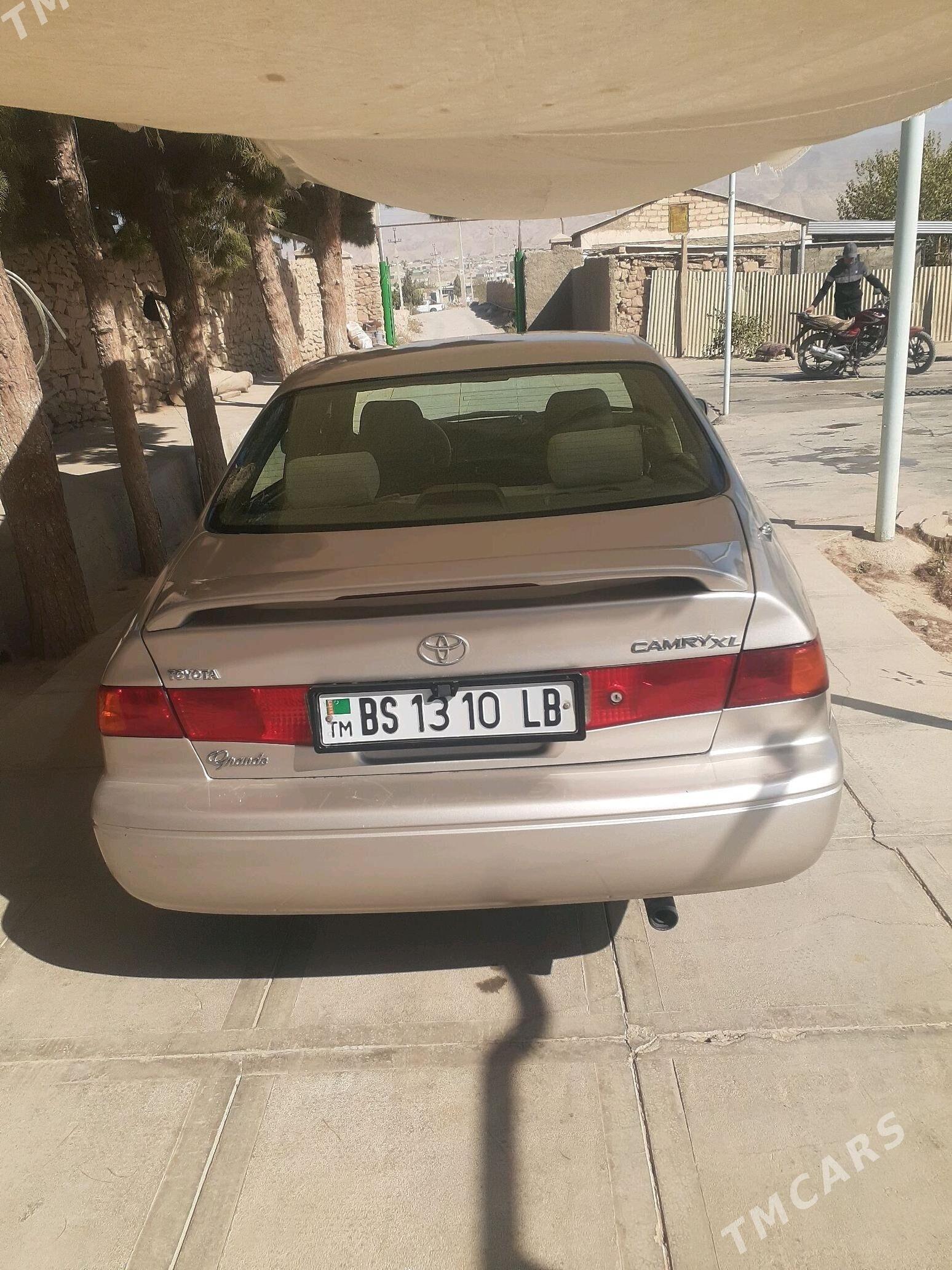 Toyota Camry 1999 - 125 000 TMT - Магданлы - img 1