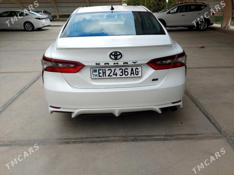 Toyota Camry 2022 - 295 000 TMT - Büzmeýin - img 2