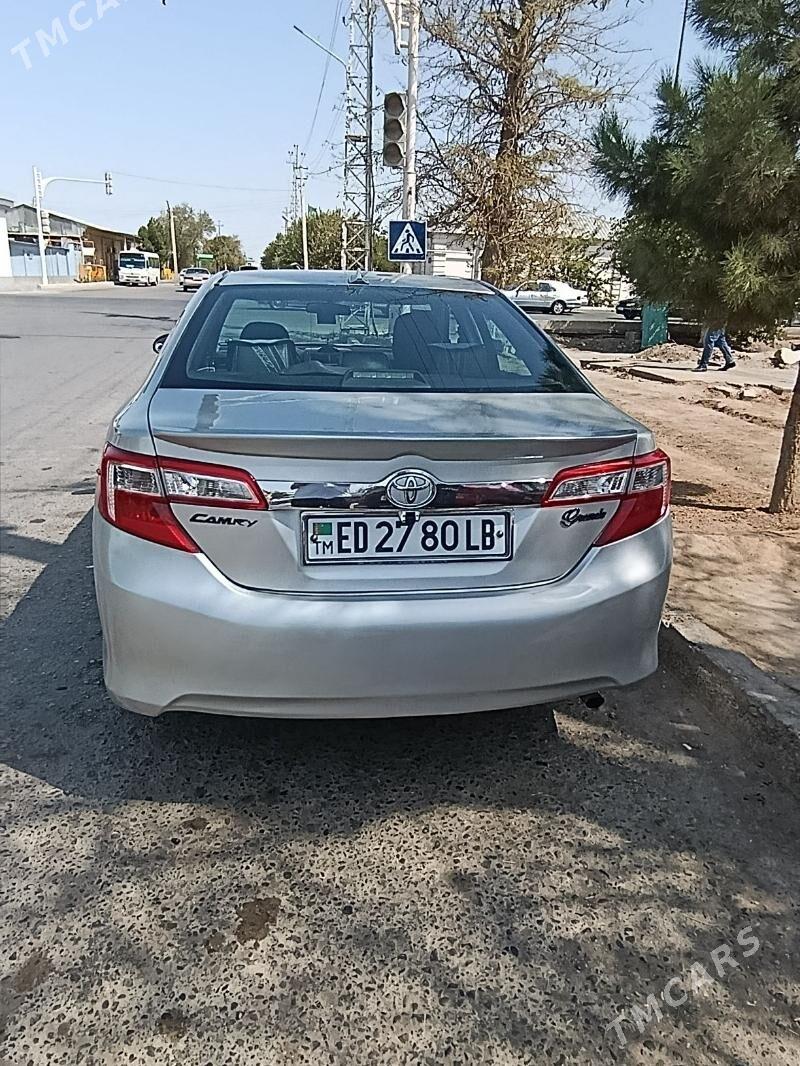 Toyota Camry 2012 - 200 000 TMT - Ходжамбаз - img 3