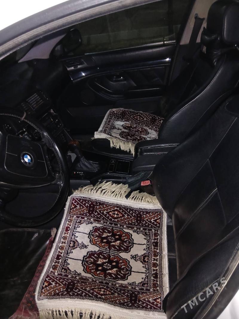 BMW E39 1998 - 105 000 TMT - Aşgabat - img 5