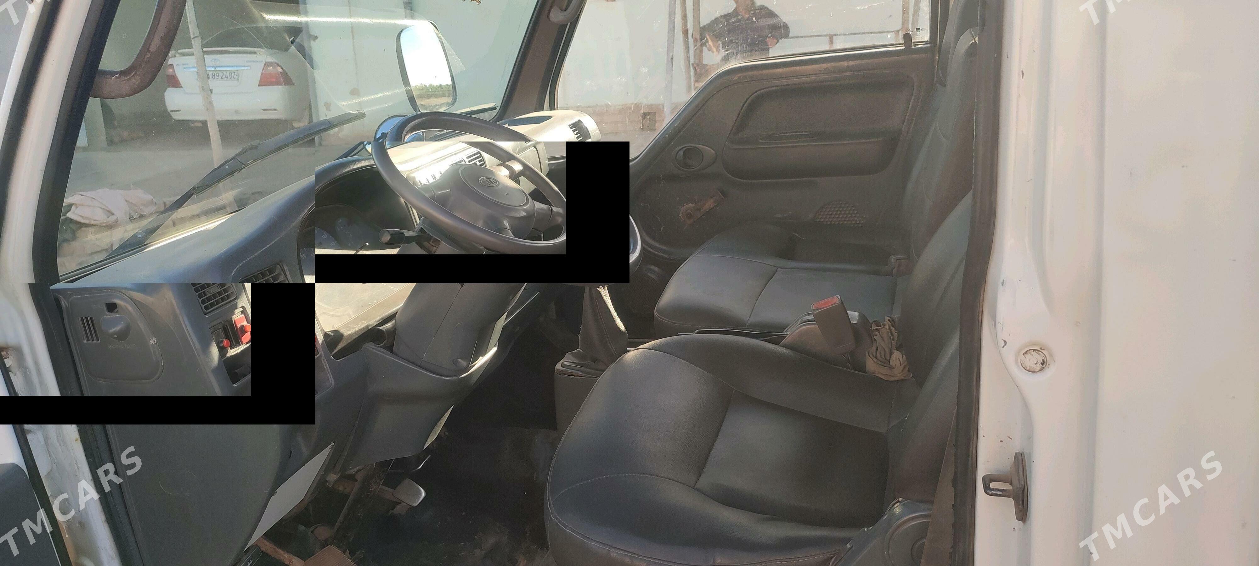 Kia Bongo 2001 - 120 000 TMT - Гурбансолтан Едже - img 3