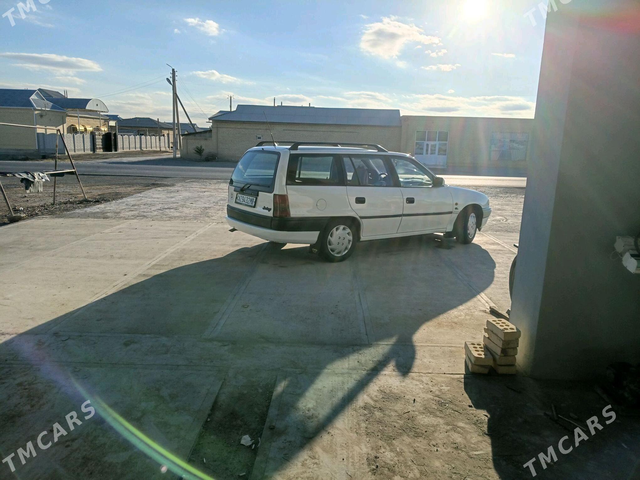 Opel Astra 1994 - 62 000 TMT - Mary - img 4