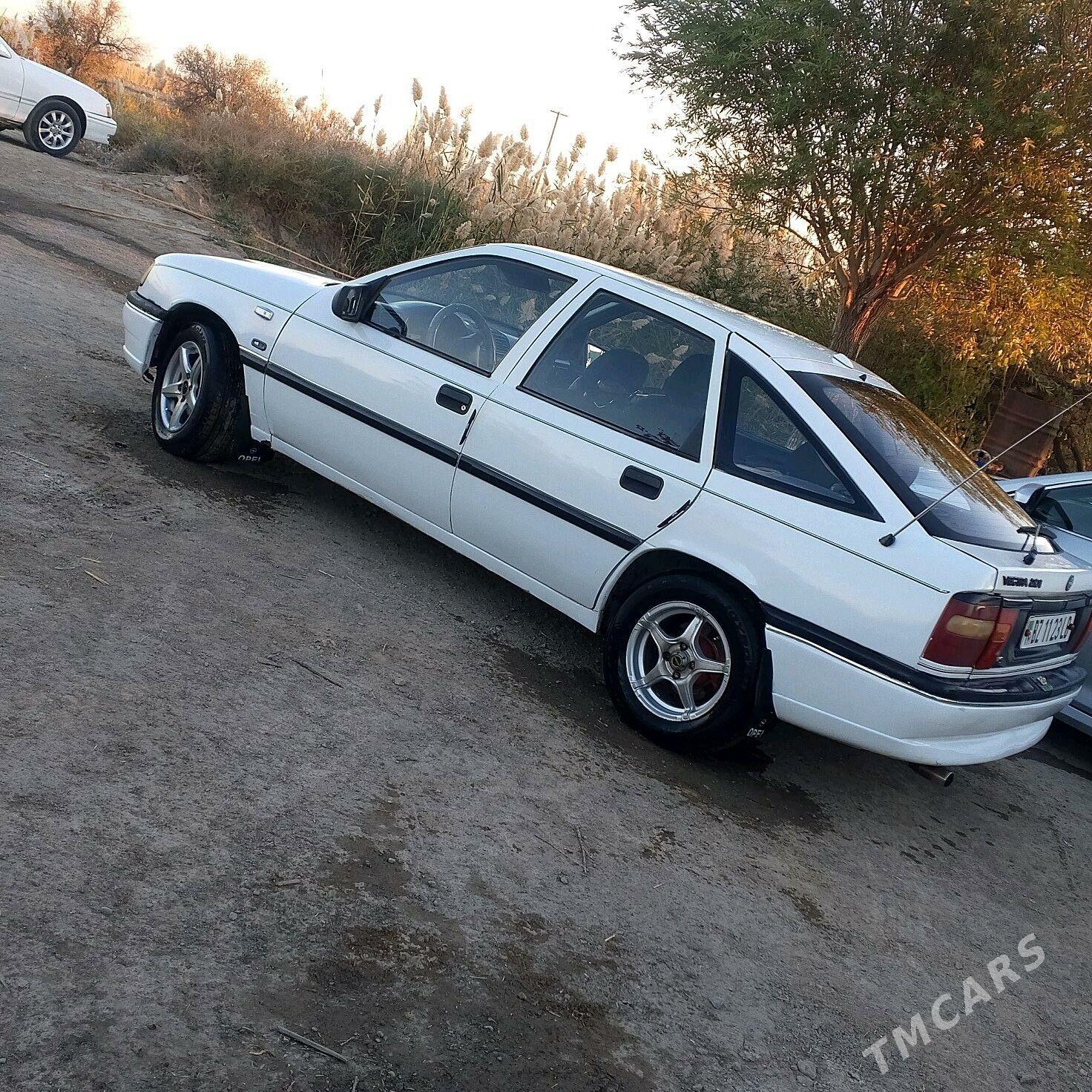 Opel Vectra 1993 - 35 000 TMT - Дянев - img 2