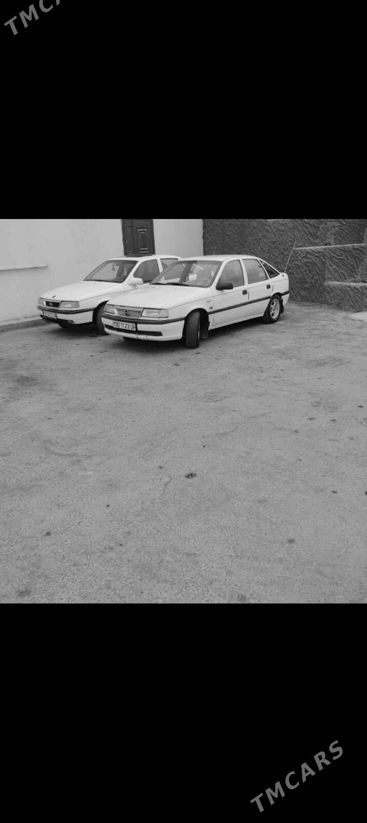 Opel Vectra 1993 - 35 000 TMT - Дянев - img 3