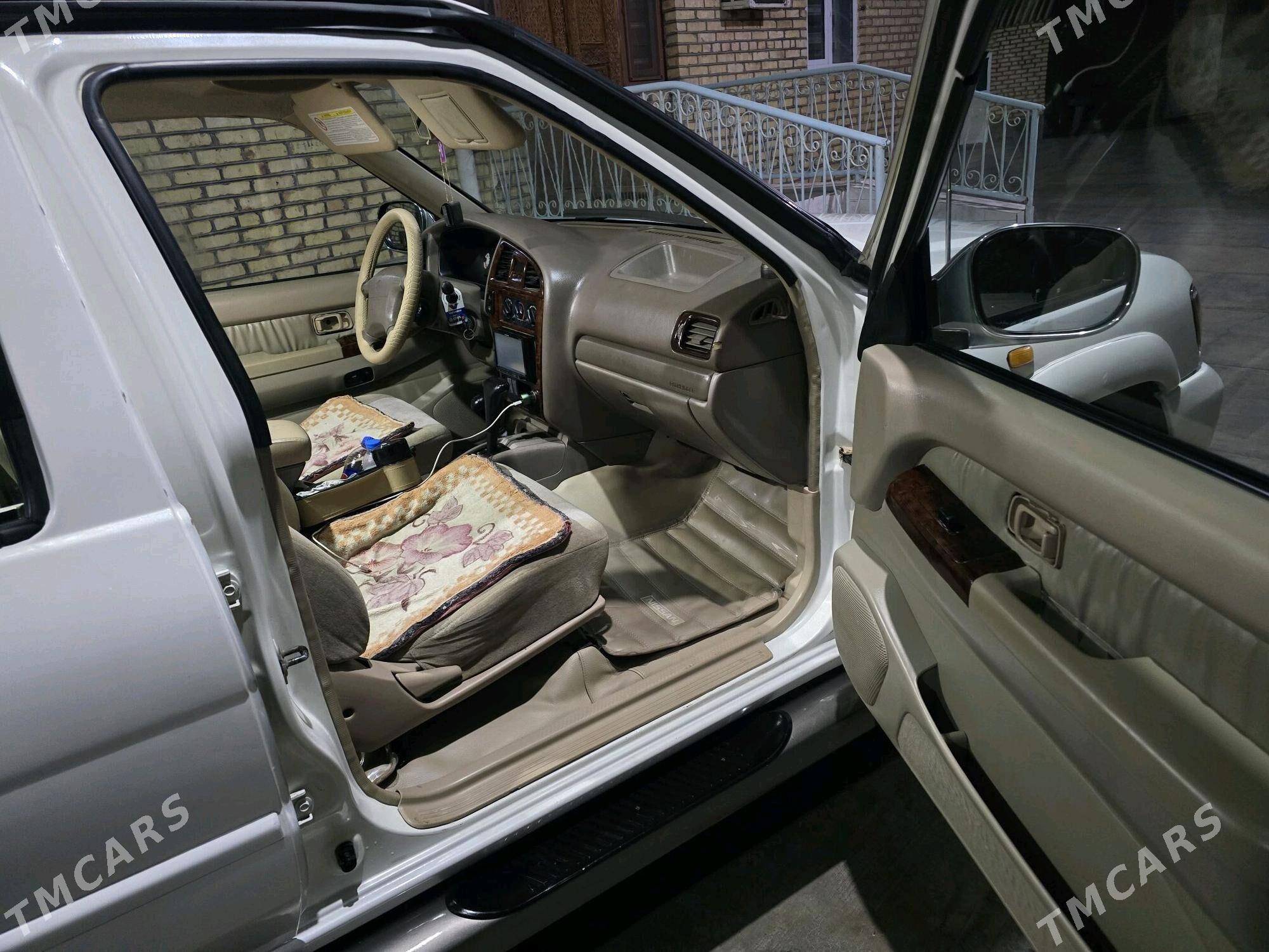 Nissan Pathfinder 2000 - 140 000 TMT - Мары - img 3