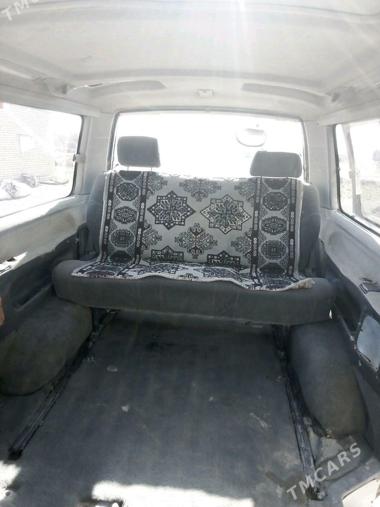 Toyota Hiace 1992 - 60 000 TMT - Murgap - img 2