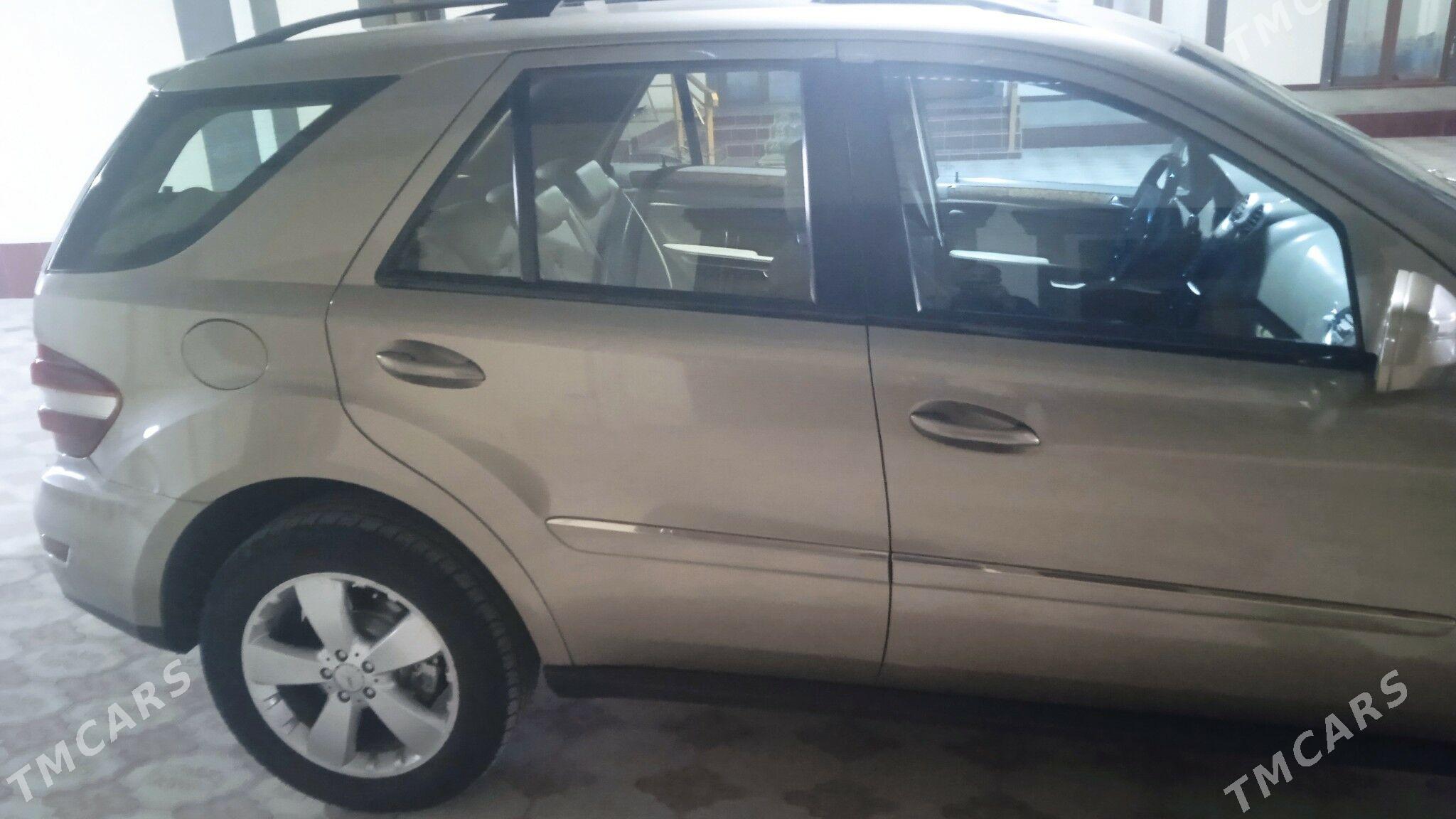 Mercedes-Benz ML350 2009 - 240 000 TMT - Мары - img 3