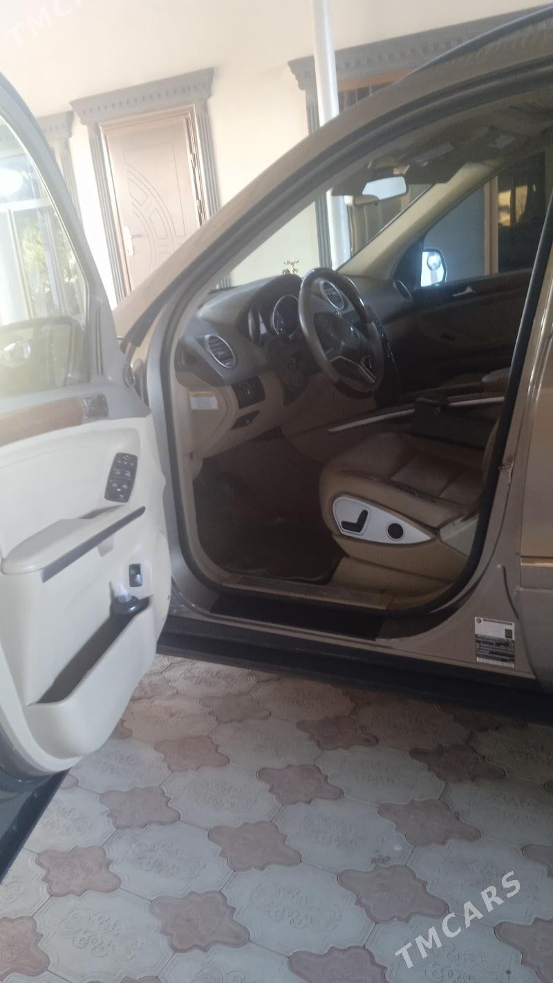 Mercedes-Benz ML350 2009 - 240 000 TMT - Мары - img 8