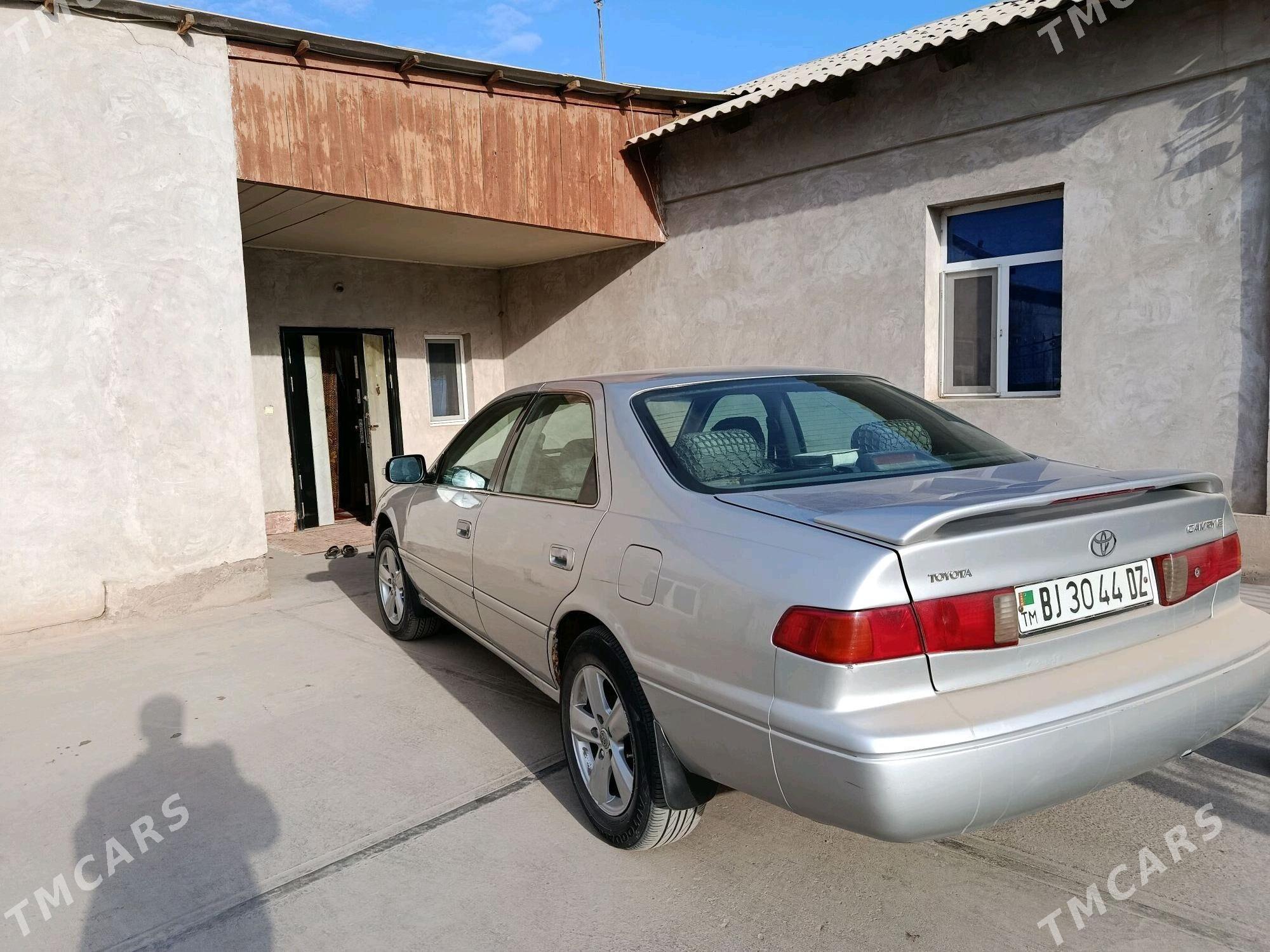 Toyota Camry 2000 - 145 000 TMT - Gubadag - img 3
