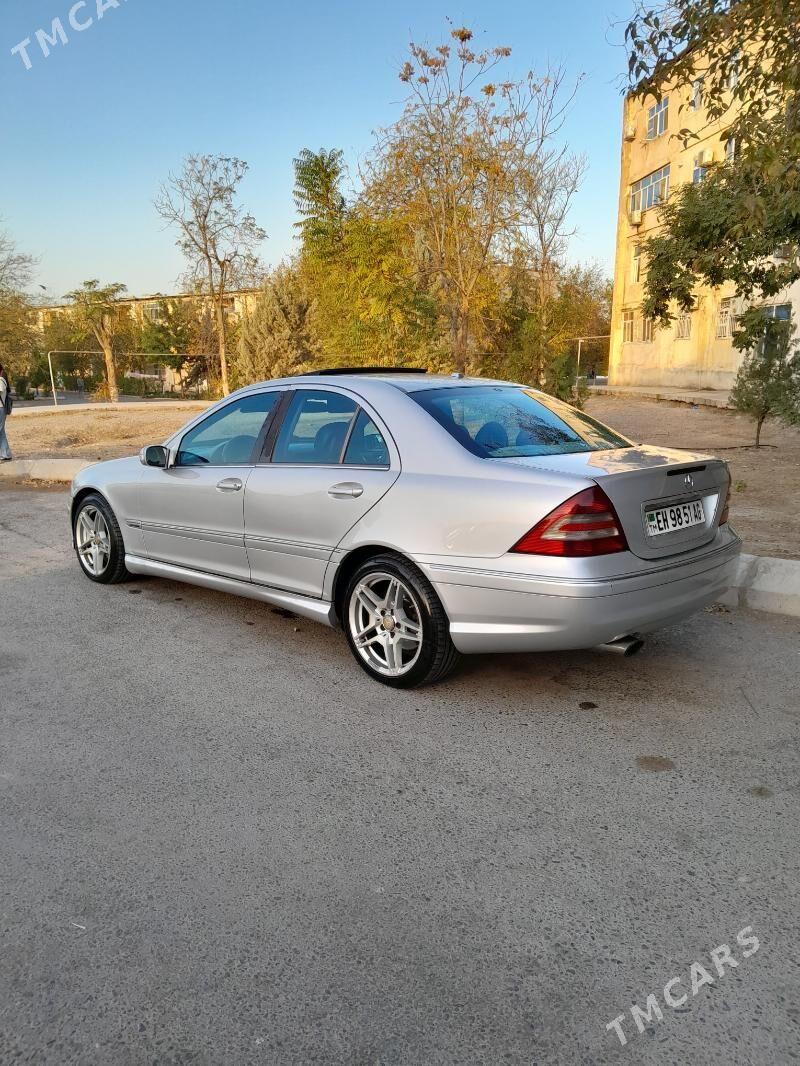 Mercedes-Benz C250 2006 - 120 000 TMT - 9 мкр - img 4