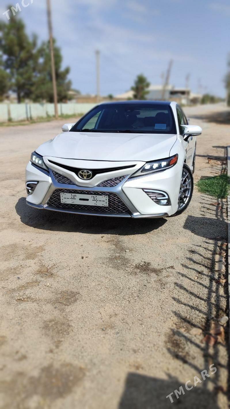 Toyota Camry 2021 - 390 000 TMT - Байрамали - img 8