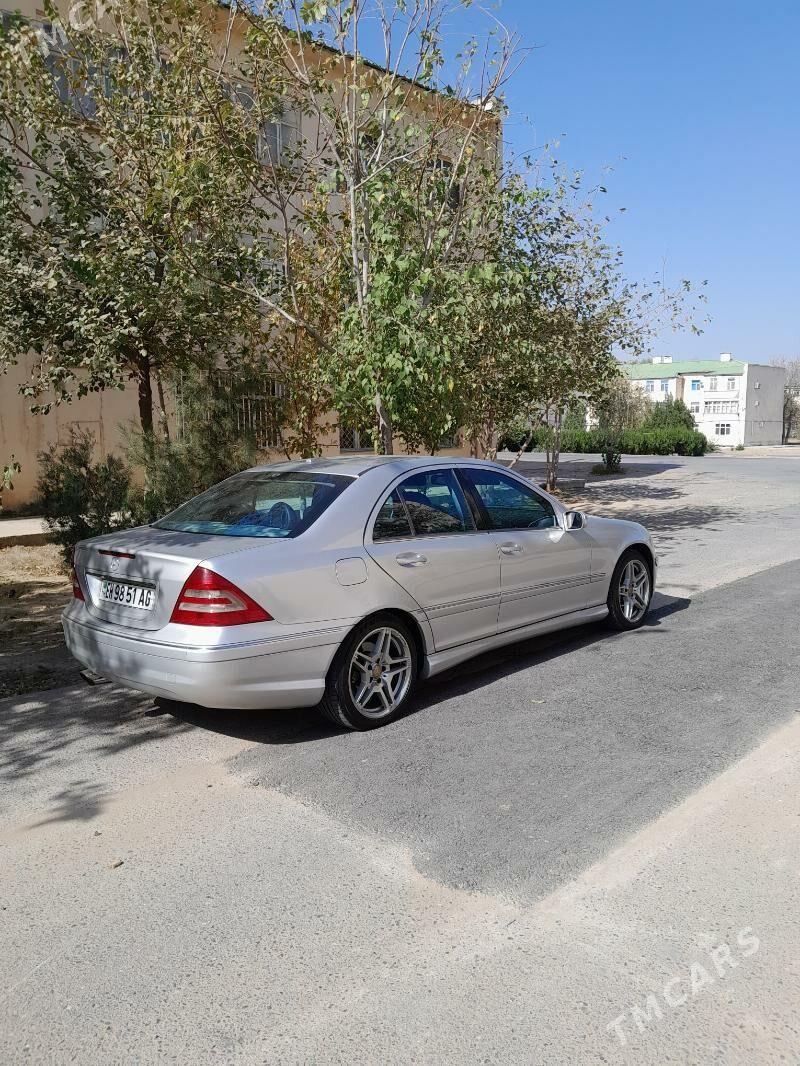 Mercedes-Benz C250 2006 - 120 000 TMT - 9 мкр - img 8