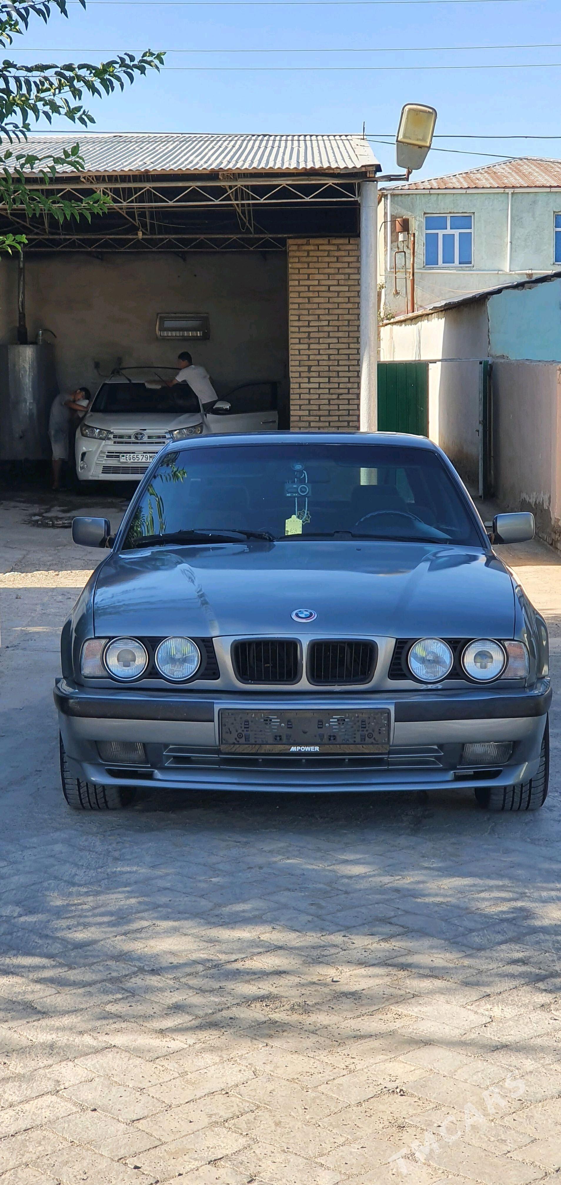 BMW 540 1994 - 58 000 TMT - Ýolöten - img 4