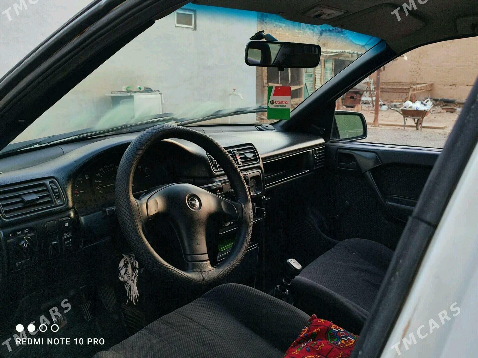 Opel Vectra 1993 - 33 000 TMT - Mary - img 2