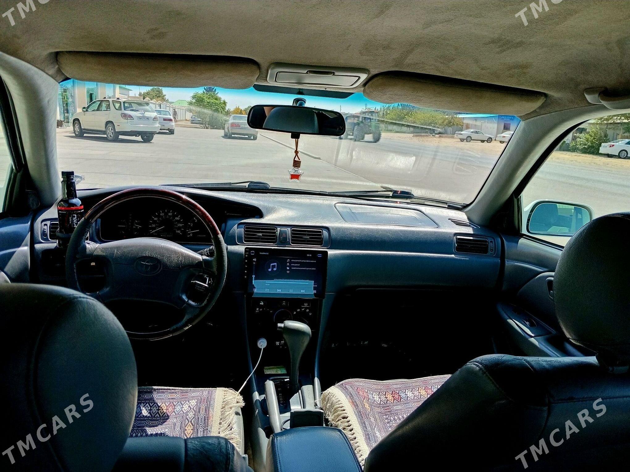 Toyota Camry 2001 - 145 000 TMT - Baýramaly - img 4