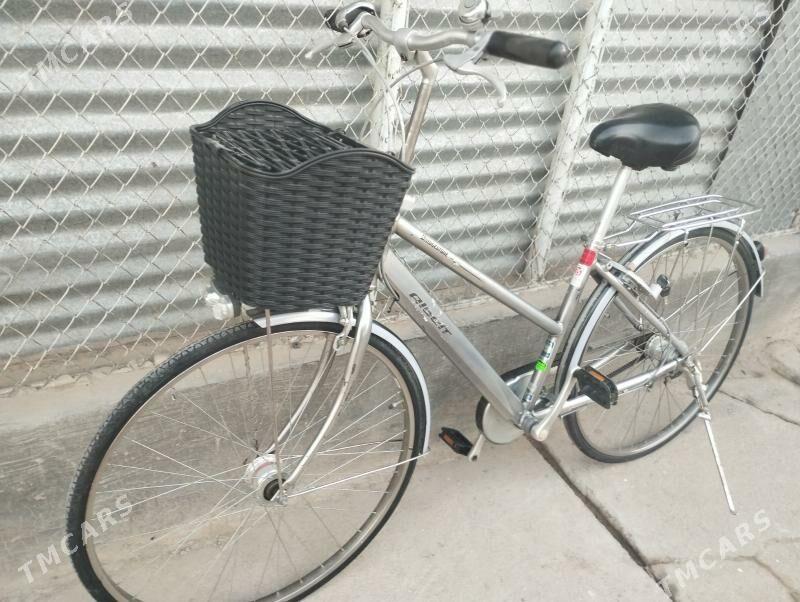 27 BRIDGESTONE ALBELT YAPON - Mary - img 3