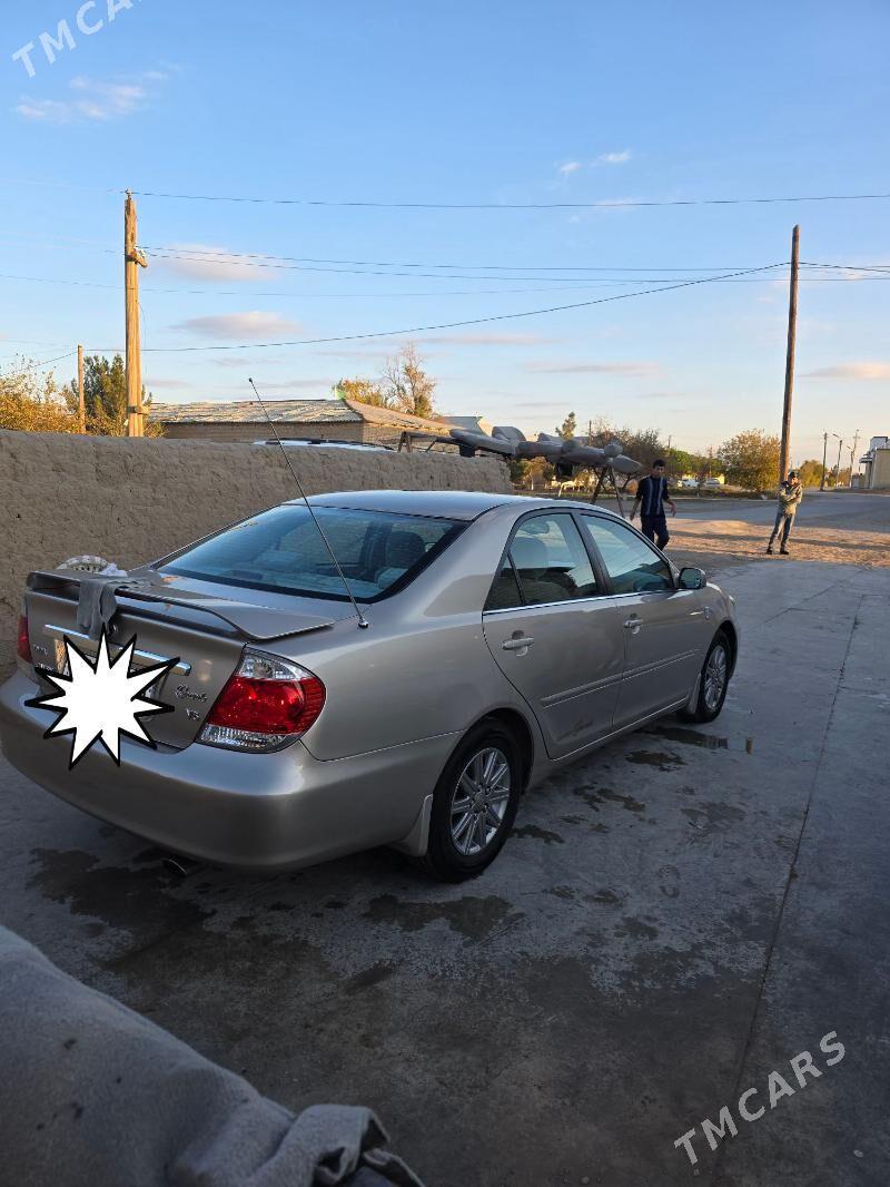 Toyota Camry 2004 - 183 000 TMT - Mary - img 5