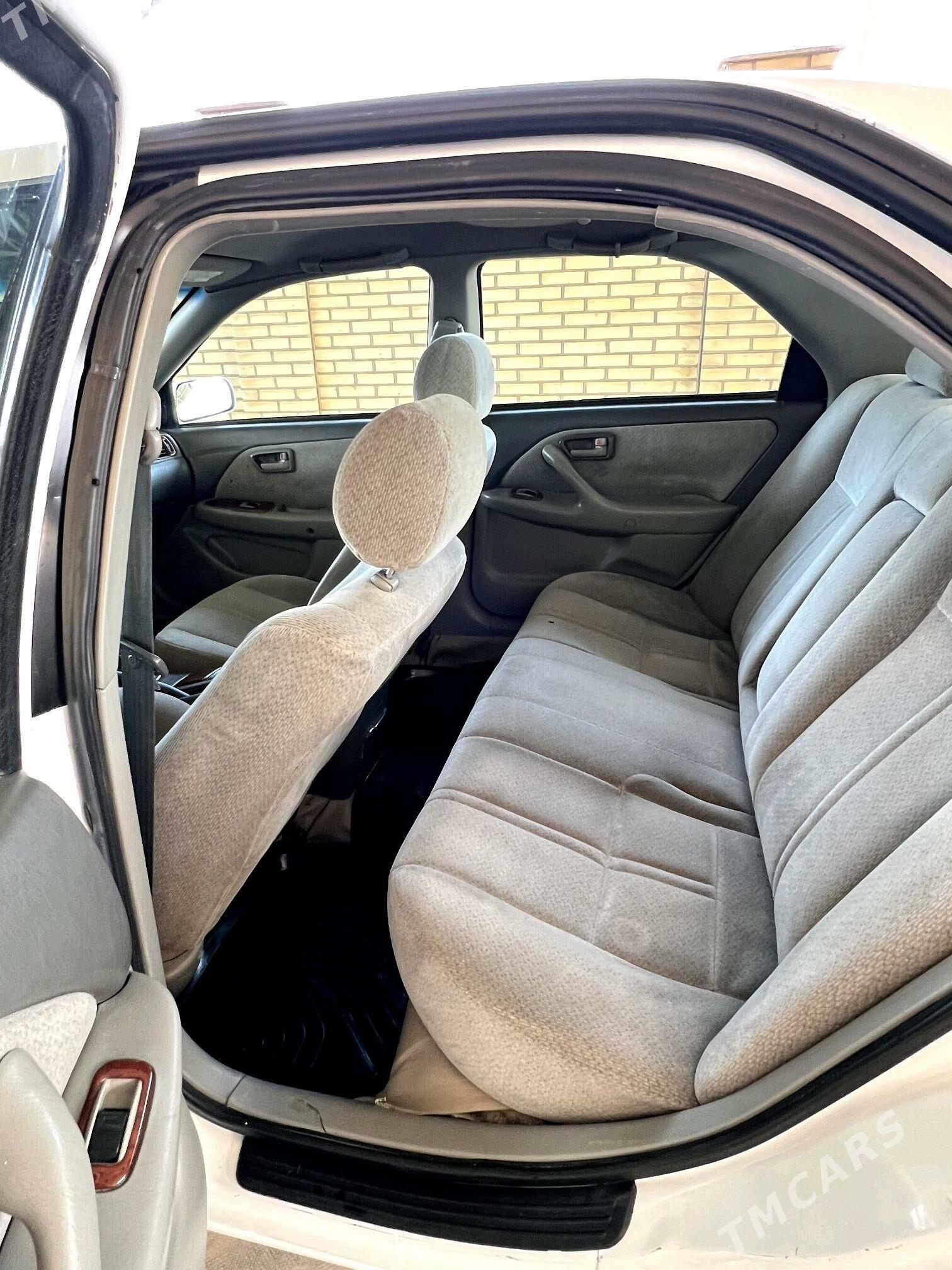 Toyota Camry 2000 - 127 000 TMT - Сакарчага - img 5